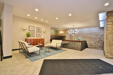 30 Greenridge Ave unit 3G, White Plains, NY 10605 - photo 6
