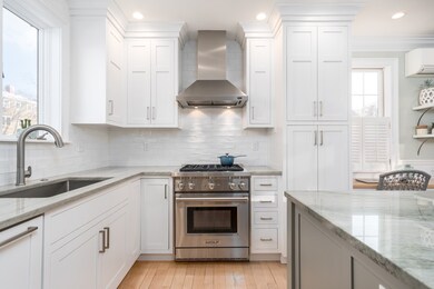 7 Smith St, Newburyport, MA 01950 - photo 4