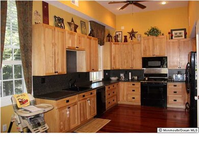 2 Hall St, Atlantic Highlands, NJ 07716 - photo 4