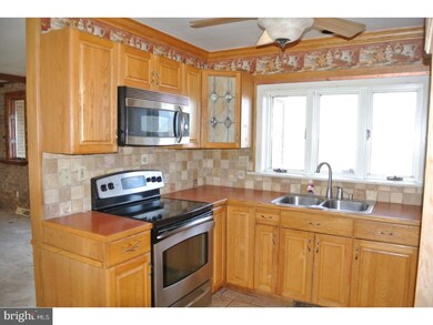 452 Stone Bridge Rd, Perkasie, PA 18944 - photo 6