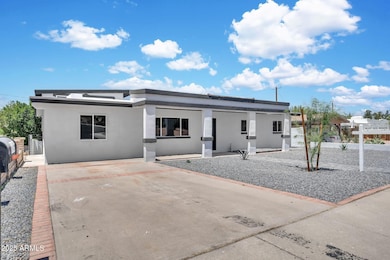 8436 N 13th Pl-3