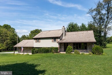 505 Sycamore Rd, Douglassville, PA 19518 - photo 3