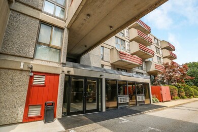 Tall Oaks Village unit 703, South Weymouth, MA 02190 - photo 3