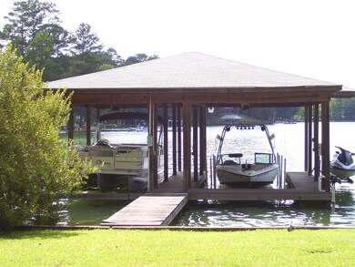 Great boathouse with lifts