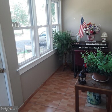 392 Dupont Ave, Paulsboro, NJ 08066 - photo 4