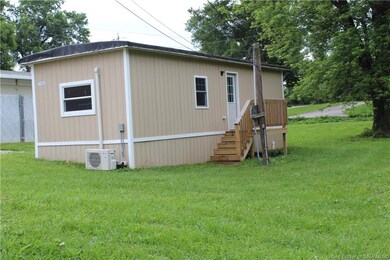 7101 High St, Floyds Knobs, IN 47119 - photo 2