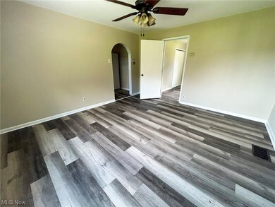 46201 Wyoming Ave, East Liverpool, OH 43920 - photo 4