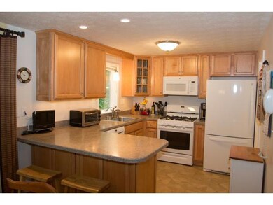 5 Prestonfield Rd unit U66, Nashua, NH 03064 - photo 2