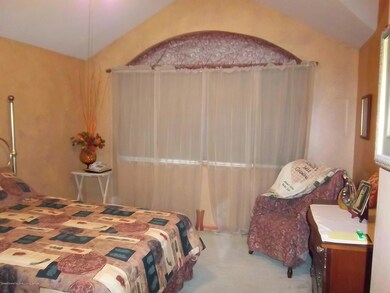 21 Iris Ct, Staten Island, NY 10309 - photo 7