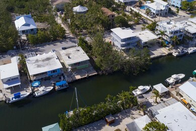 Wide canal lot