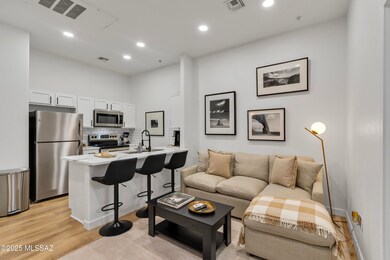 2018 E River Rd #201__009