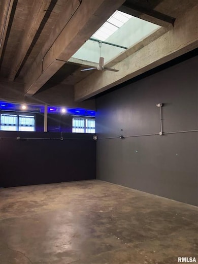 320 E 2nd St, Davenport, IA 52801 - photo 6