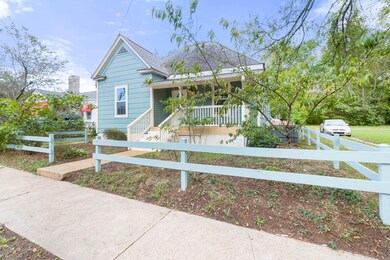 2910 N. Chamberlain-3