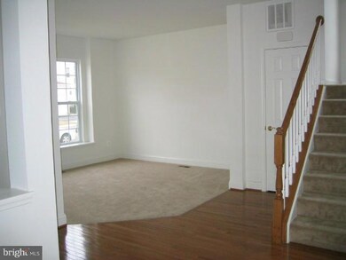 23314 Jonquil Ln, California, MD 20619 - photo 2