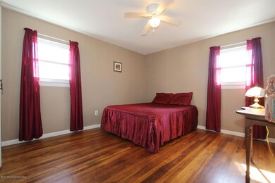 27 Kerry Dr, Hazlet, NJ 07730 - photo 4