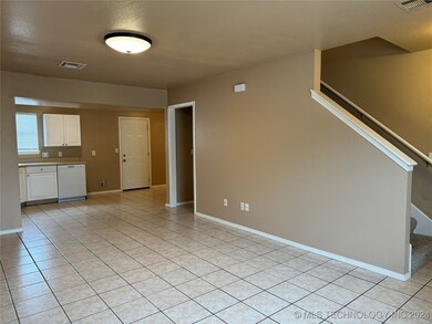 14216 S Hickory St, Glenpool, OK 74033 - photo 2