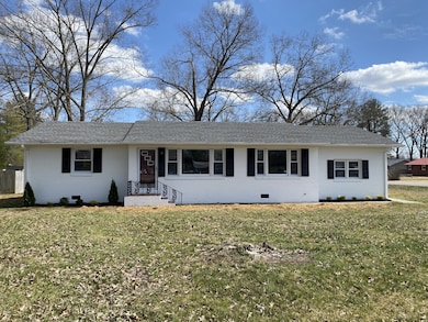 1807 Mcarthur St, Manchester, TN 37355 - photo 2