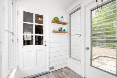 h 199 Rustic Pl-1123