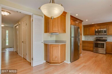 7114 Willow Brook Way, Columbia, MD 21046 - photo 4