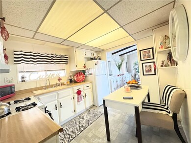 26871 Alessandro Blvd unit 65, Moreno Valley, CA 92555 - photo 5