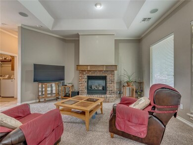 Living:  Soaring 10-foot tray ceiling, ceiling fan