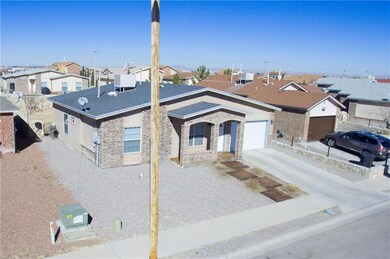 14337 Venecia Dr, El Paso, TX 79928 - photo 2