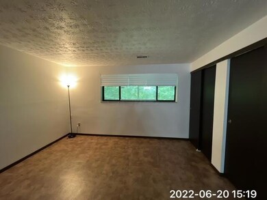 2818 Stonehenge Dr, Columbus, OH 43224 - photo 4