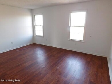 Bedroom 1 (2)