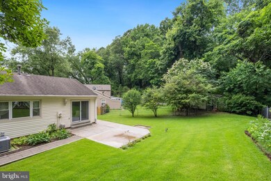 6801 Lamp Post Ln, Alexandria, VA 22306 - photo 4