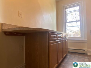 622 N 6th St unit 2, Allentown, PA 18102 - photo 5