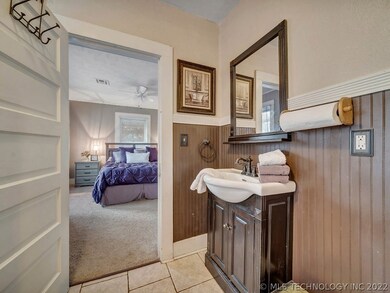 602 N Cherokee Ave, Claremore, OK 74017 - photo 7