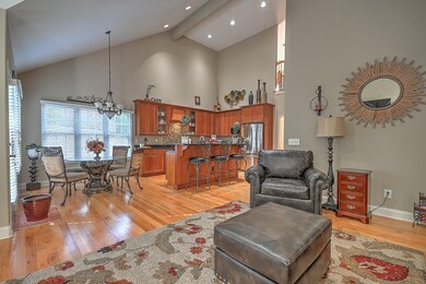 1105 King Richard-17