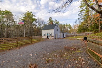 122 Hale St, Winchendon, MA 01475 - photo 2