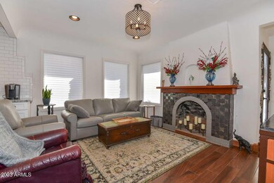 Living Room2