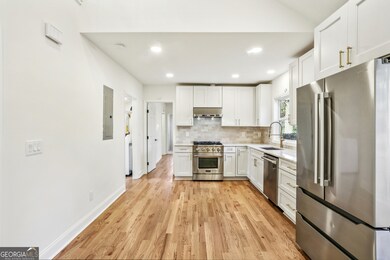 1045 Forrest Blvd, Decatur, GA 30030 - photo 5