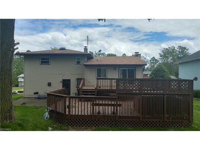 Newly painted large double tiered deck with Jacuzz