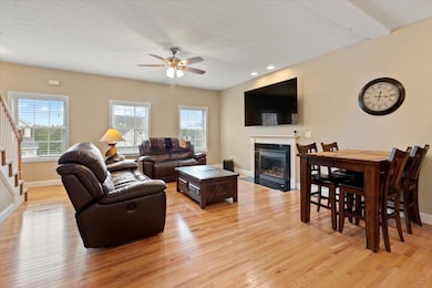 9 Hollow Ridge Dr, Nashua, NH 03062 - photo 7