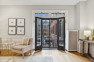 2912 N Pine Grove Ave unit 2, Chicago, IL 60657 - photo 3