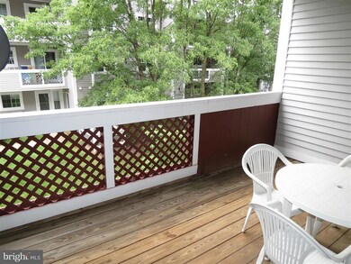 12905B Lee Jackson Memorial Hwy unit B, Fairfax, VA 22033 - photo 2