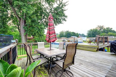 Carnation7713-Deck-pool-3