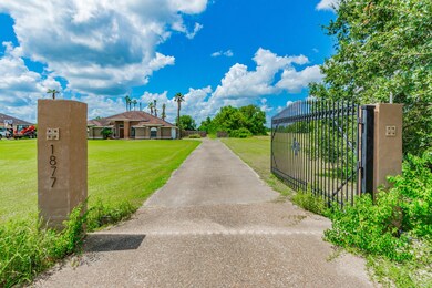 1877 County Road 145, Alvin, TX 77511 - photo 2