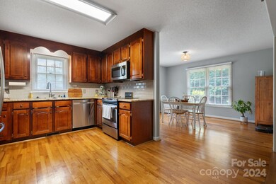 189 Millstone Dr, Statesville, NC 28625 - photo 6