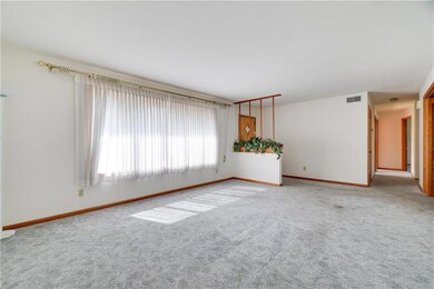 3013 S 6th Ave, Whitehall, PA 18052 - photo 4