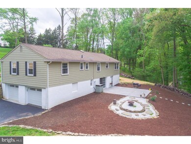 816 Crum Creek Rd, Springfield, PA 19064 - photo 3