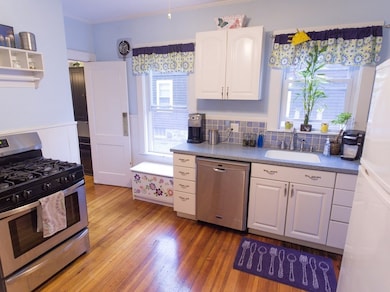 68-70 Everett St unit 68, Arlington, MA 02474 - photo 5