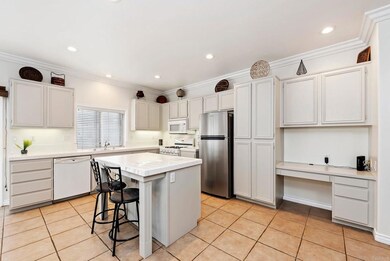 35892 Avignon Ct, Winchester, CA 92596 - photo 6