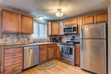 15 Black St, Warwick, RI 02888 - photo 3