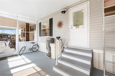 284 Poinsettia Dr, Fort Myers, FL 33905 - photo 6