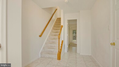 11094 Clovertree Ct, Manassas, VA 20109 - photo 4