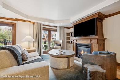 24BLivingFireplace